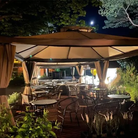 Lodge Caloroczne Perla *